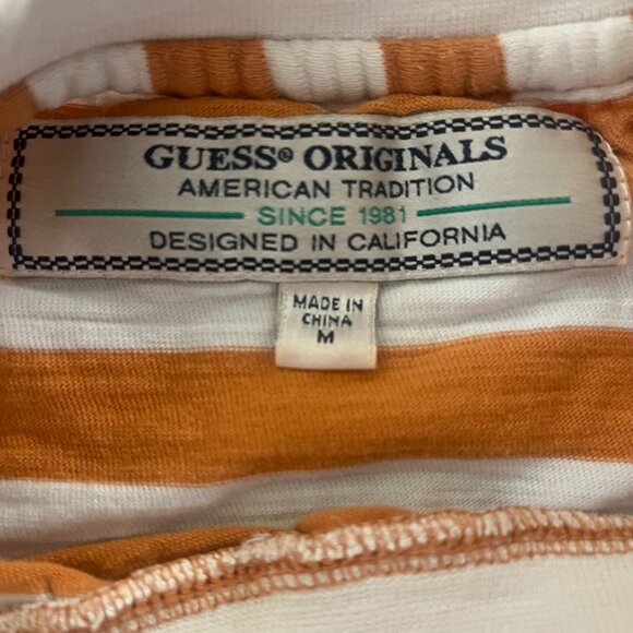 GUESS Tee Shirt - Picture 2 of 3